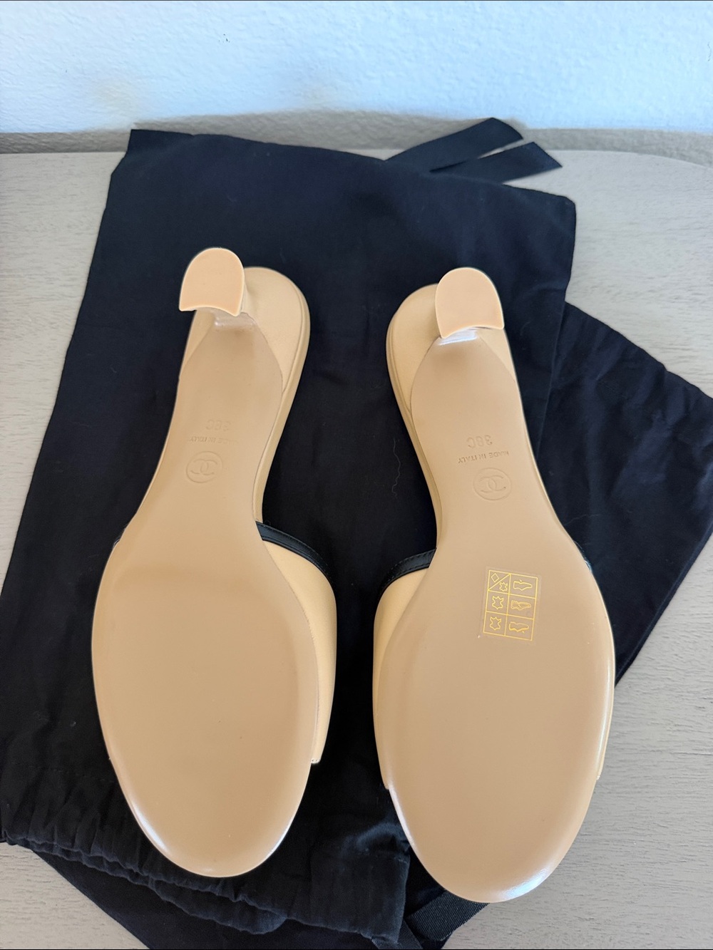 CHANEL Beige and Black CC Cutout Mule - Picture 8 of 10